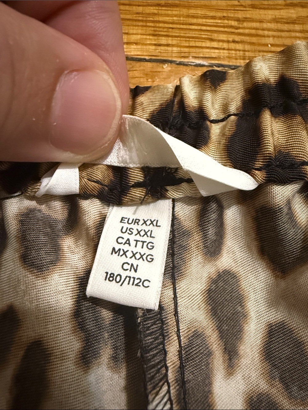 Drawstring Leopard Pants - Picture 3 of 7
